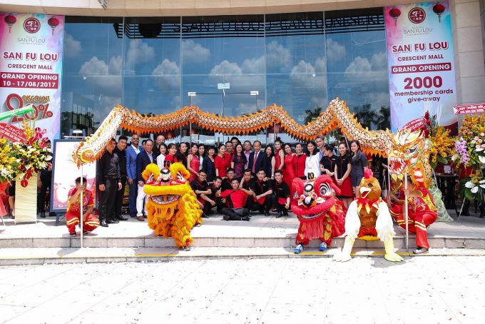 San Fu Lou Crescent Mall Opening